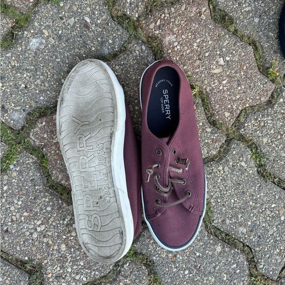 Burgundy Sperry slip on sneakers EUC sz 9 - Picture 4 of 7